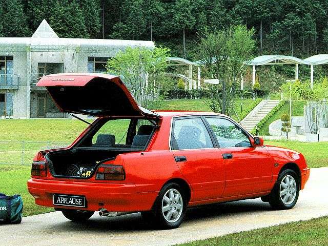 Daihatsu Applause 1. generacja [zmiana stylizacji] hatchback 1.6 AT (1992 1997)