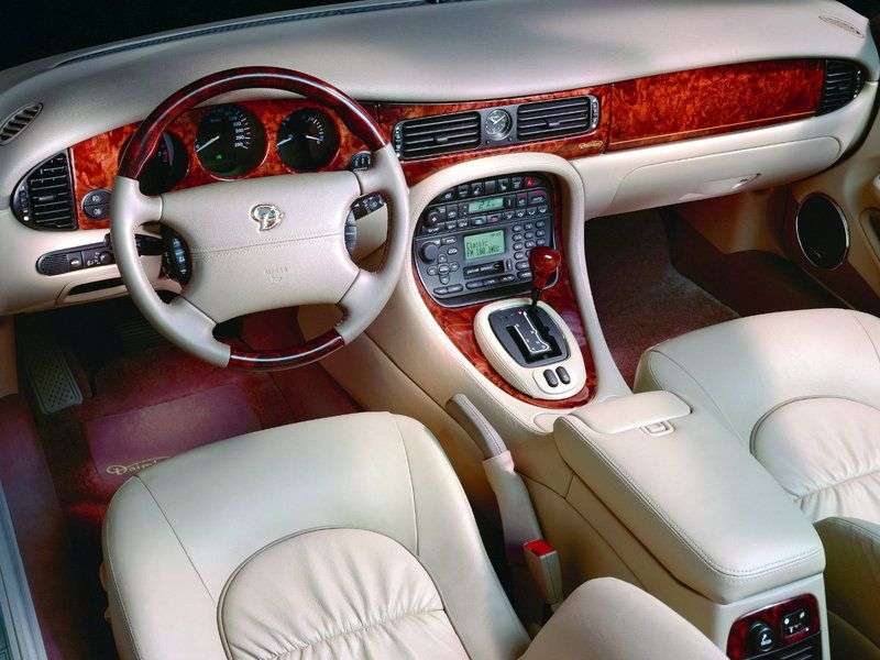 Daimler V8 X308Super Sedan 4.0 AT (1997 – n.)