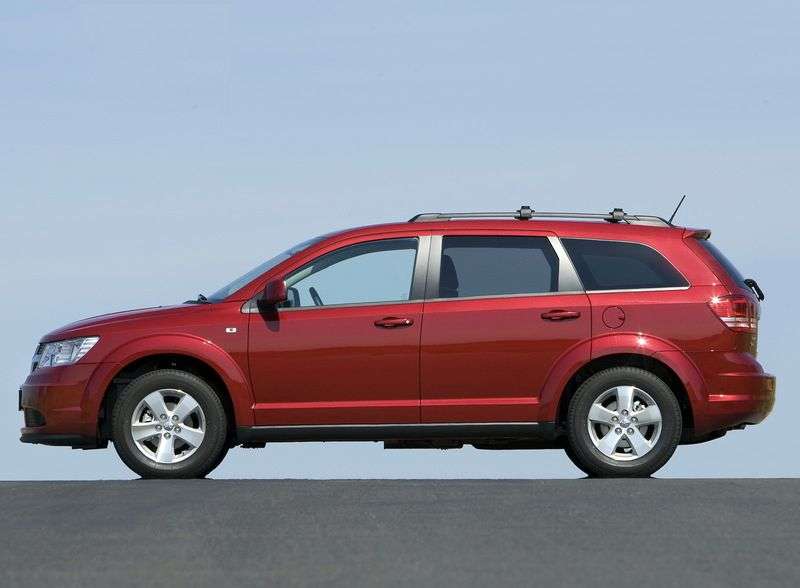 Dodge Journey 1st generation crossover 2.7 AT R / T (2008–2011)