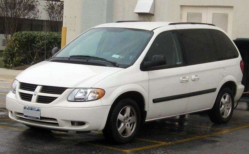 5 drzwiowy minivan 4. generacji Dodge Caravan 3,3 AT (2001 obecnie)