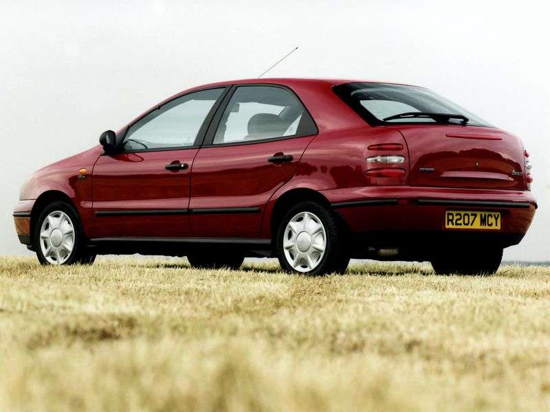 Fiat Brava 1st generation hatchback 1.6 MT (1996–2001)