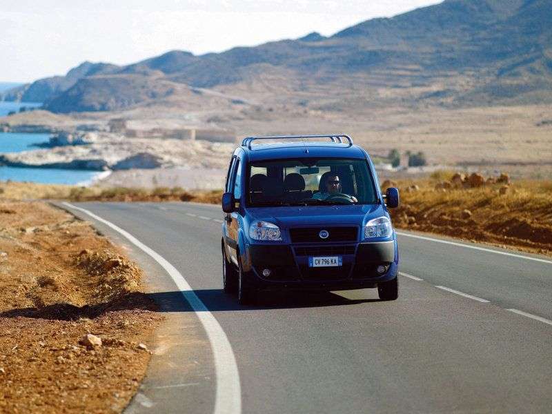 Fiat Doblo 1st generation [restyled] Panorama 1.4 MT Dynamic minivan (2013) (2005 – current century)