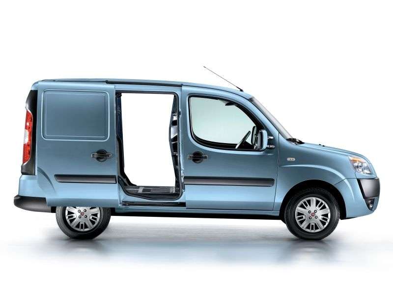 Fiat Doblo 1st generation [restyling] Cargo van 1.4 MT Base (2013) (2005 – present)