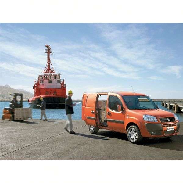 Fiat Doblo 1.generacja [zmiana stylizacji] Cargo van 1.4 MT Base (2013) (2005   obecnie)