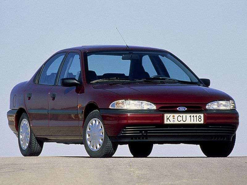Ford Mondeo sedan 1.generacji 1.8 MT (1995 1996)