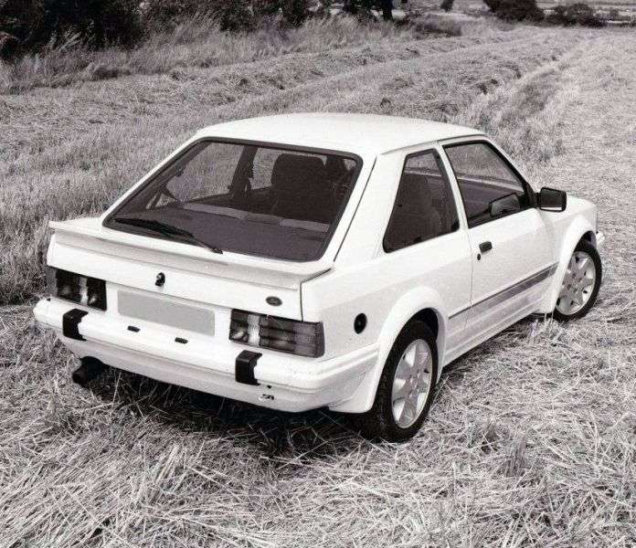 Ford Escort 3 drzwiowy hatchback RS 3 drzwiowy 1.6 RS 1600i MT (1982 1986)