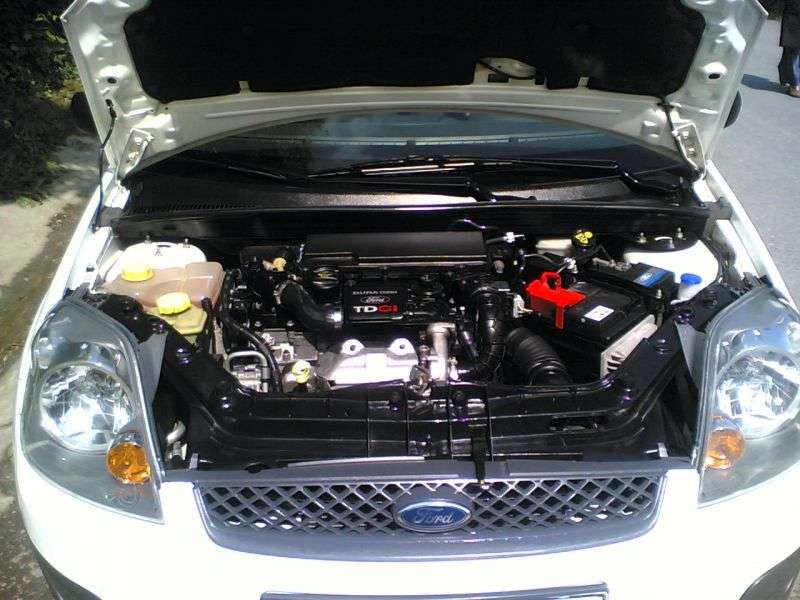 Ford Fiesta 5.generacji [zmiana stylizacji] VAN van 1.4 TDCi MT (2005 2008)