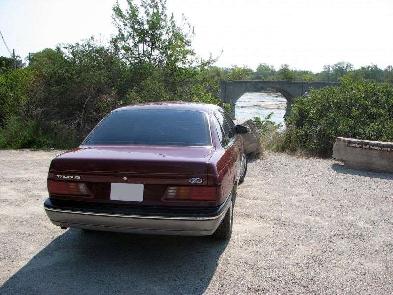 Ford Taurus 1st generation 2.5 MT sedan (1986–1988)