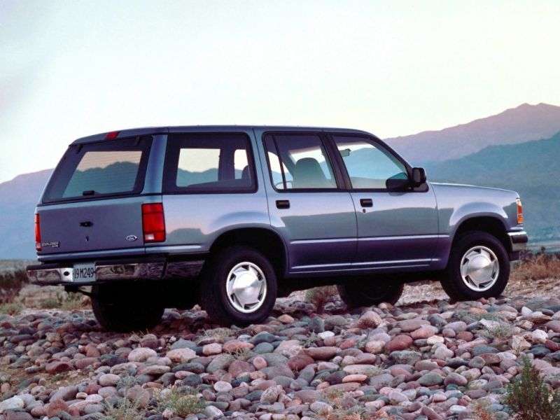 5 drzwiowy SUV Ford Explorer pierwszej generacji 4,0 MT 4x4 (1990 1995)