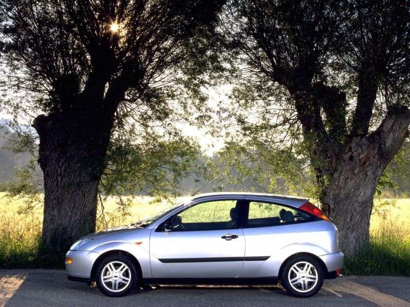 Ford Focus 3 drzwiowy hatchback pierwszej generacji 1,6 AT (1998 2001)
