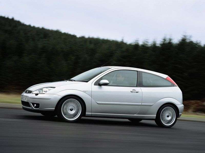 Ford Focus 1 szej generacji [zmiana stylizacji] ST hatchback 3 drzwiowy. 2,0 MT (2002 2004)