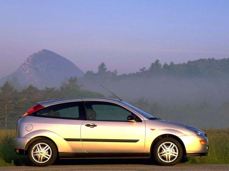 Ford Focus 3 drzwiowy hatchback pierwszej generacji 1,6 AT (1998 2001)