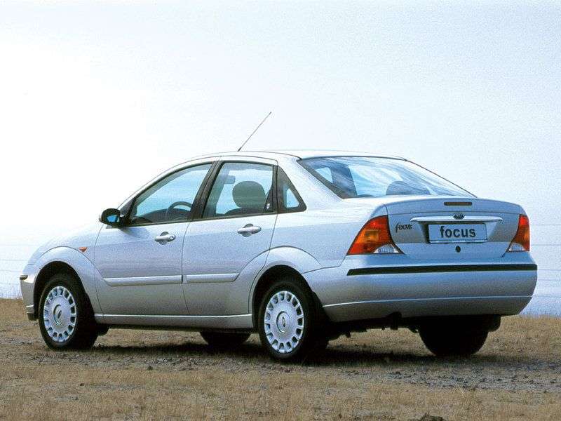 Ford Focus 1.generacja [zmiana stylizacji] sedan 1.6 MT (2001 2004)