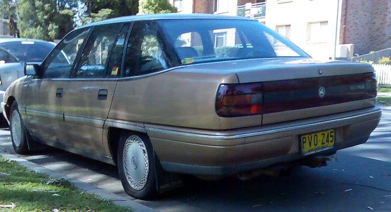 Holden Statesman 2. generacja sedan 3.8 AT VS (1990 1998)