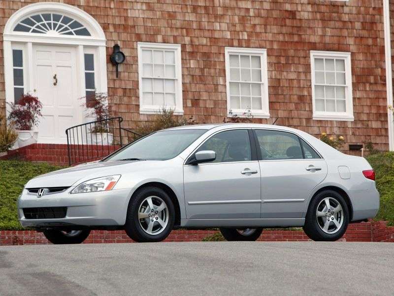 Honda Accord 7 generation US spec sedan 4 doors. 2.4 MT (2003–2006)