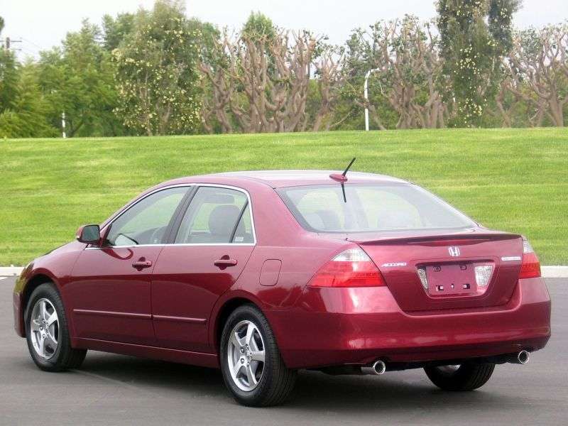 Honda Accord 7 generation [restyling] US spec sedan 2.4 MT (2006–2007)