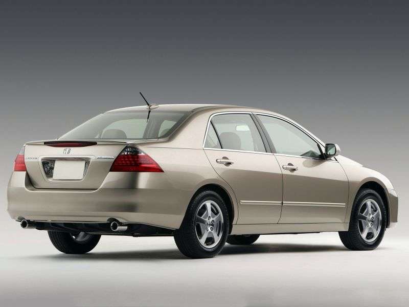 Honda Accord 7.generacja [zmiana stylizacji] sedan w wersji amerykańskiej 2.4 MT (2006 2007)