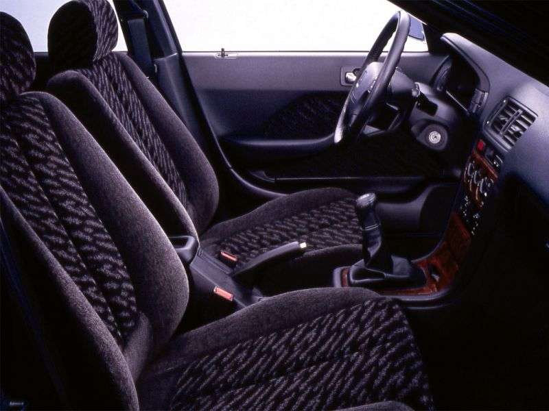Honda Accord 5 generation [restyled] 1.8 MT sedan (1996–1998)
