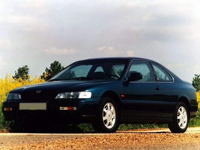 Honda Accord 2 drzwiowe coupe 5.generacji 2,0 MT (1993 1998)