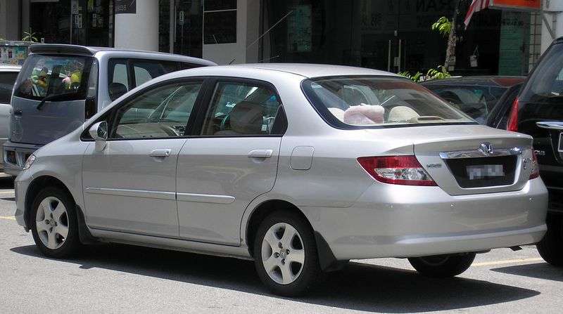 Honda City sedan 4. generacji 1.4 MT (2006 2008)