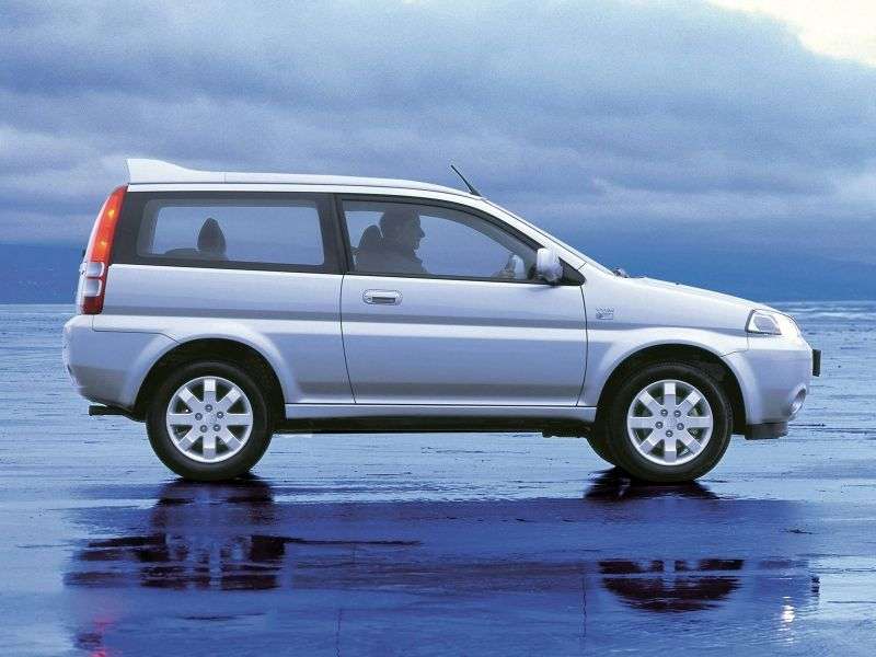 3 drzwiowy crossover Honda HR V pierwszej generacji [zmiana stylizacji]. 1,6 MT 4WD (2001 2003)