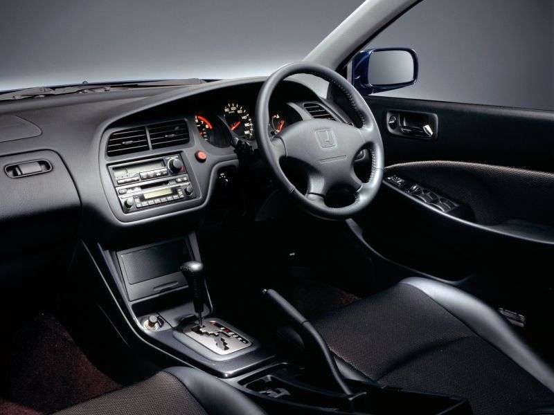Honda Accord JP spec wagon 6.generacji 2.3 AT 4WD (1998 2001)