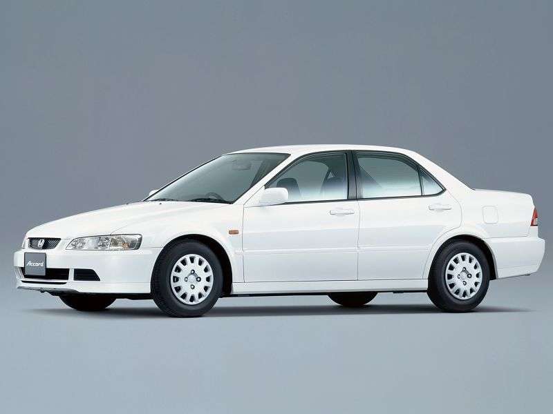 Honda Accord 6 generation JP spec sedan 4 doors. 2.0 MT 4WD (1998–2000)
