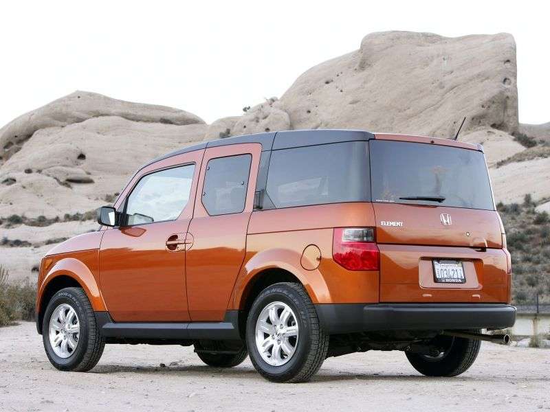 Honda Element 5 drzwiowy crossover pierwszej generacji [zmiana stylizacji]. 2.4 MT 4WD (2006 2008)