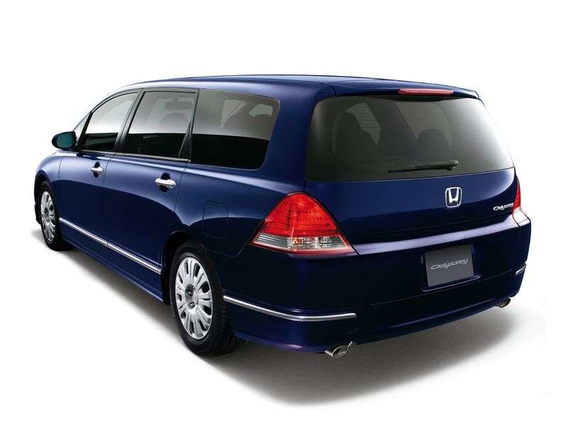 Honda Odyssey minivan trzeciej generacji 2.4 MT (2004 2008)