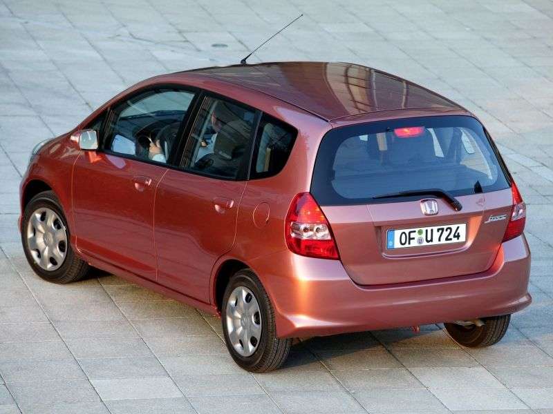 Honda Jazz 1.generacja [zmiana stylizacji] hatchback 1.2 MT (2004 2007)