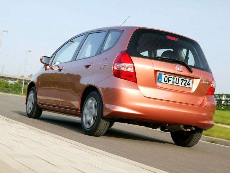 Honda Jazz 1.generacja [zmiana stylizacji] hatchback 1.2 MT (2004 2007)