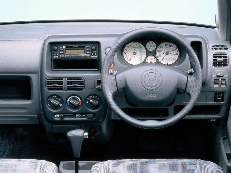 Honda Z hatchback 1.generacji 0.7 AT 4WD (1998 2002)