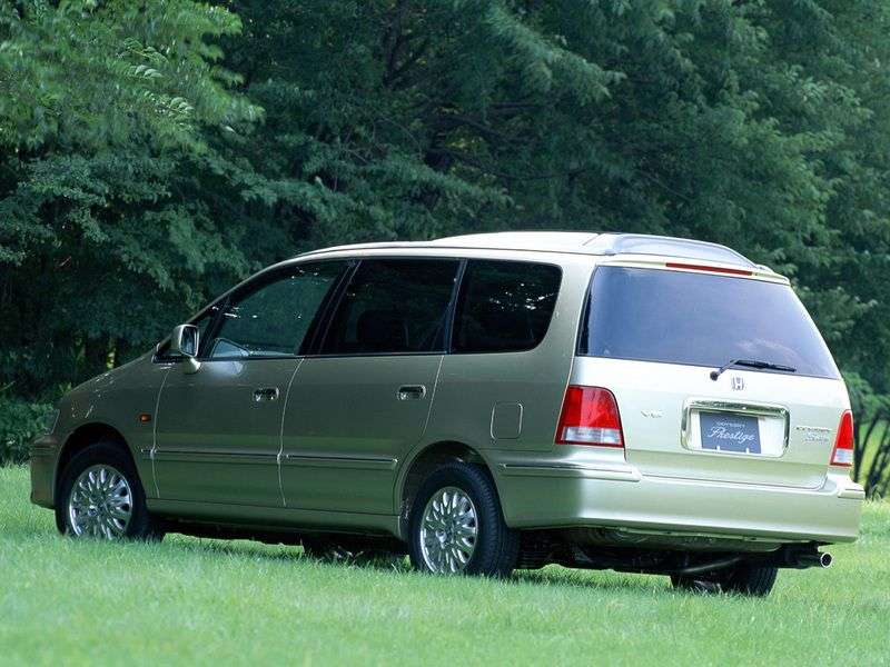 Honda Odyssey minivan 1.generacji 2.2 MT 4WD (1994 1999)