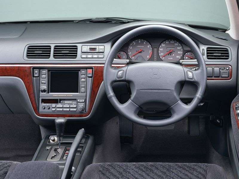 Honda Sabre sedan 1.generacji 2.5 AT (1995 1998)