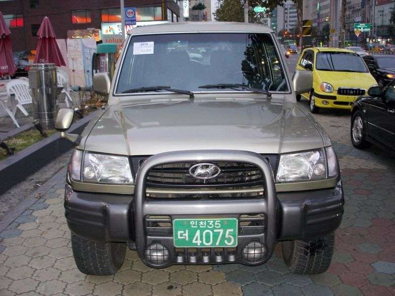 Hyundai Galloper 2 drzwiowy innowacyjny SUV drugiej generacji 3,0 MT (1998 2001)