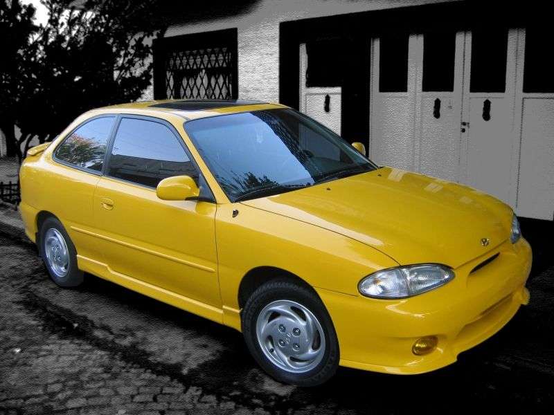 Hyundai Excel X3 [zmiana stylizacji] hatchback 3 drzwiowy. 1,5 mln ton (1997 1999)