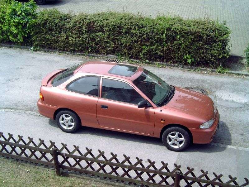 Hyundai Excel X3 hatchback 3 drzwiowy 1,3 MT (1994 1997)
