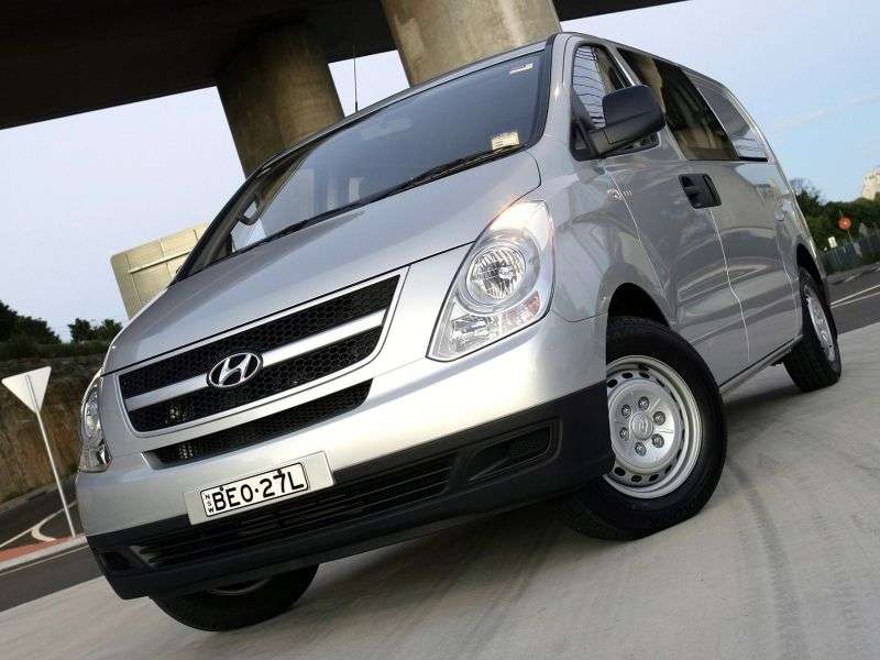 Hyundai iLoad van pierwszej generacji 2.5 CRDi MT (2007 obecnie)