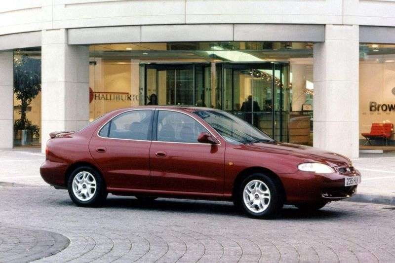 Hyundai Lantra J2 [restyling] 1.9 D MT sedan (1998–2000)