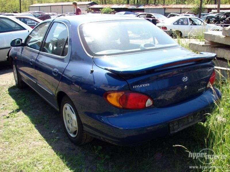 Hyundai Lantra J2 [zmiana stylizacji] sedan 1.9 D MT (1998 2000)
