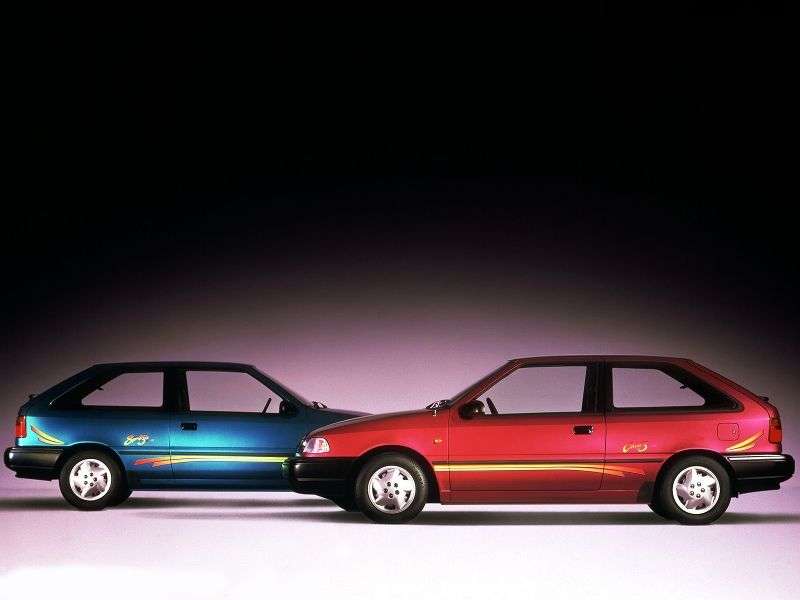 Hyundai Excel X2 [zmiana stylizacji] hatchback 3 drzwiowy. 1,5 mln ton (1992 1994)