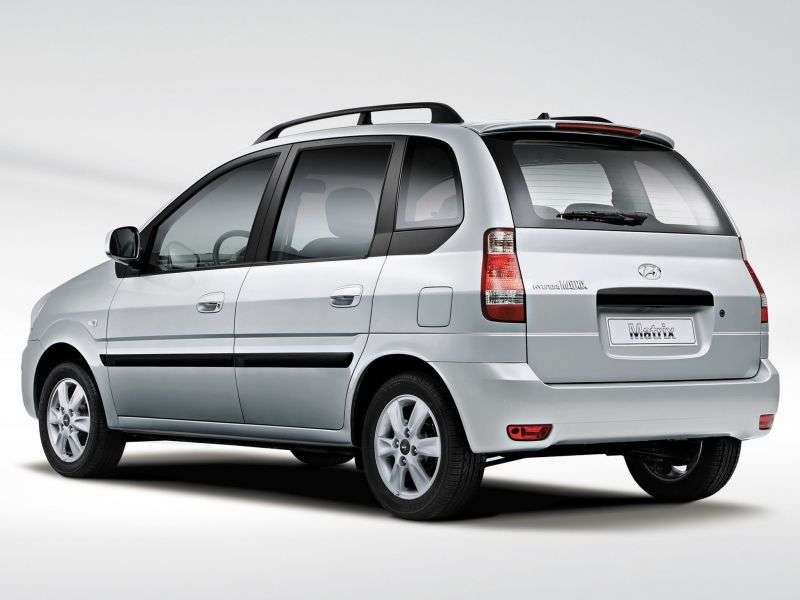 Hyundai Matrix 1.generacji [druga zmiana stylizacji] minivan 1.6 MT (2008–2010)