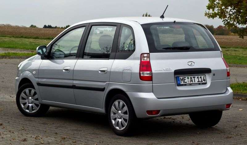Hyundai Matrix 1st generation [2nd restyling] minivan 1.8 AT (2008–2010)