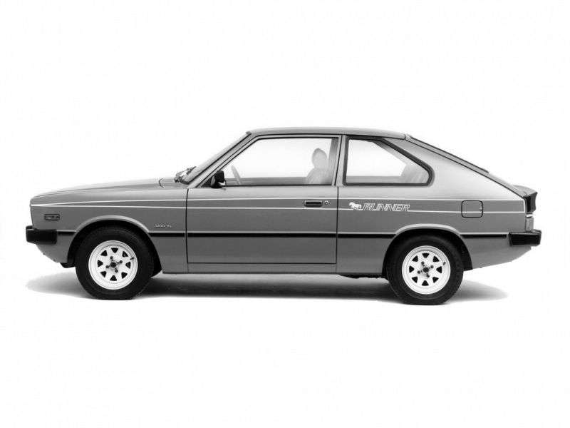 Hyundai Pony 3 drzwiowy hatchback pierwszej generacji 1,2 mln ton (1980 1982)