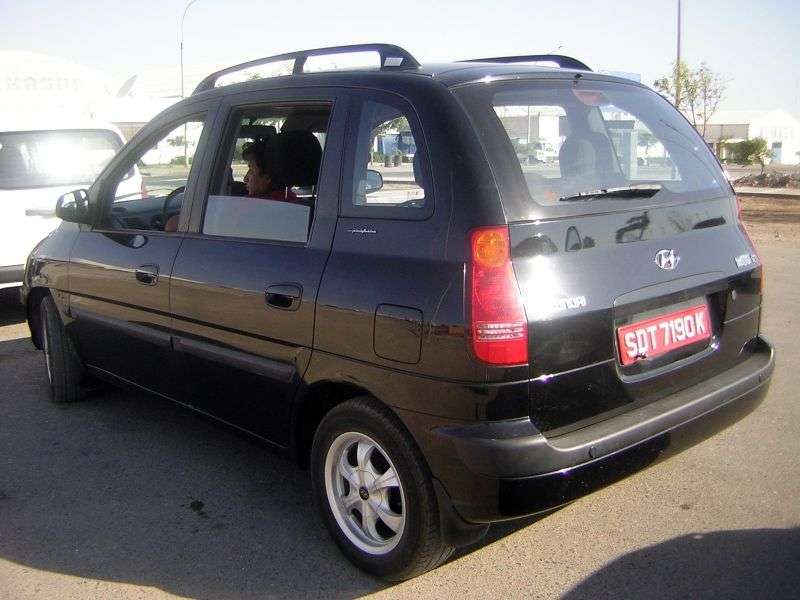 Hyundai Matrix minivan pierwszej generacji 1.6 AT (2001 2005)