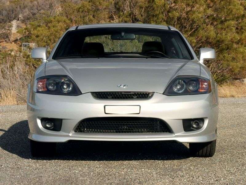 Hyundai Tiburon GK F / L [zmiana stylizacji] coupe 2.0 MT (2005 2006)