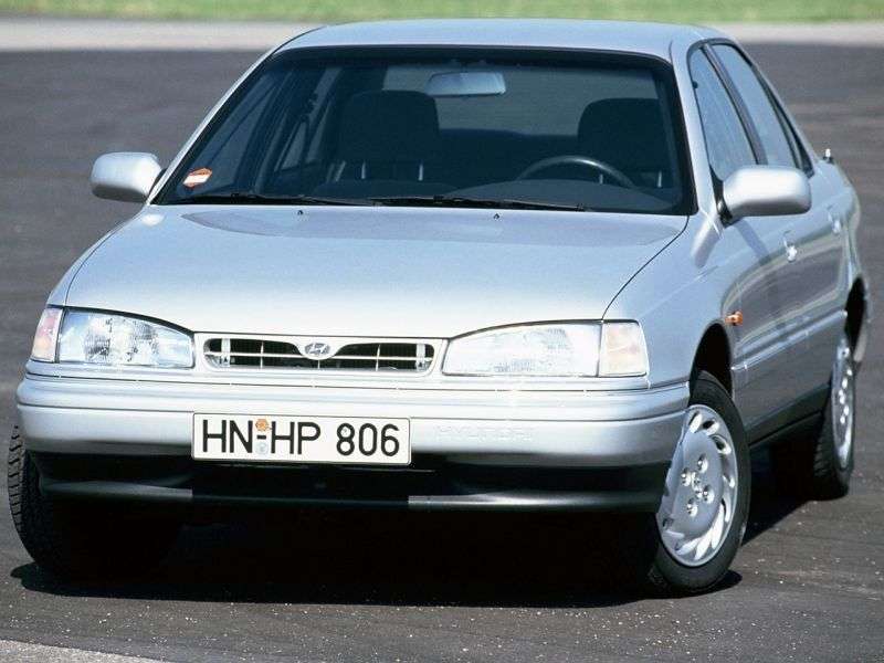 Hyundai Lantra J1 sedan 1.5 MT (1990–1993)