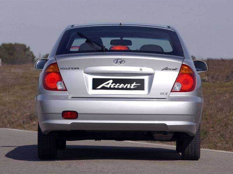 Hyundai Accent LC [zmiana stylizacji] hatchback 5 drzwiowy. 1,5 MT (2002 2006)
