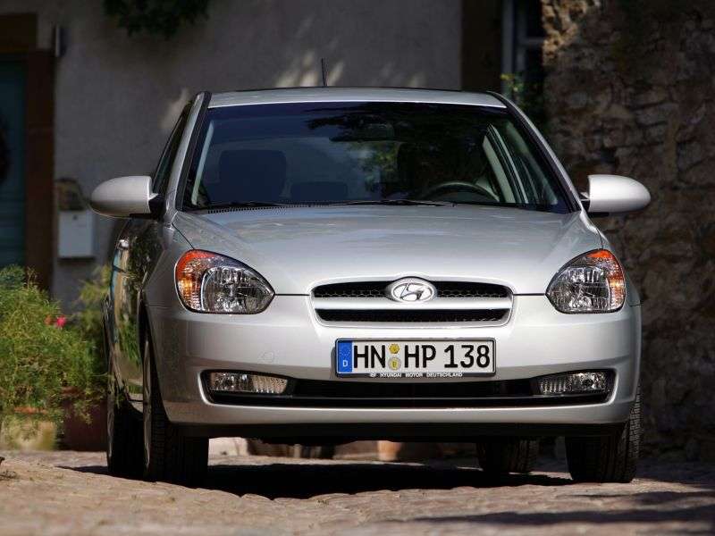 Hyundai Accent MChatchback 1.6 AT (2006–2010)