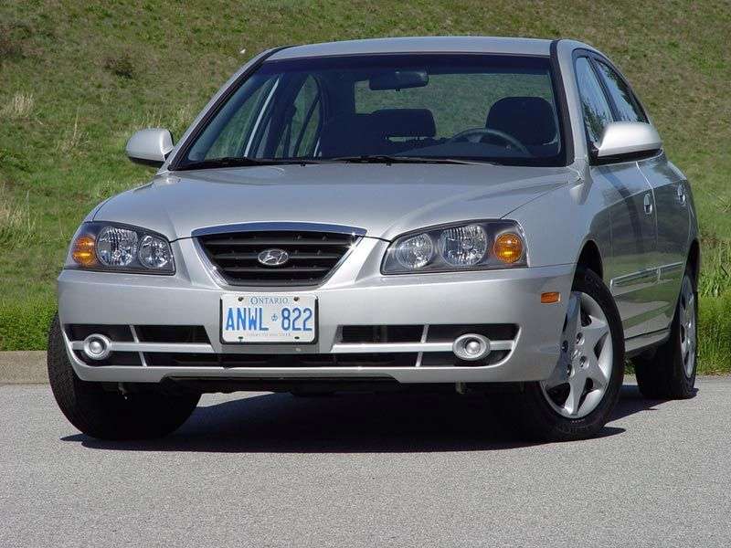 Hyundai Elantra XD [restyling] hatchback 2.0 MT (2003–2006)